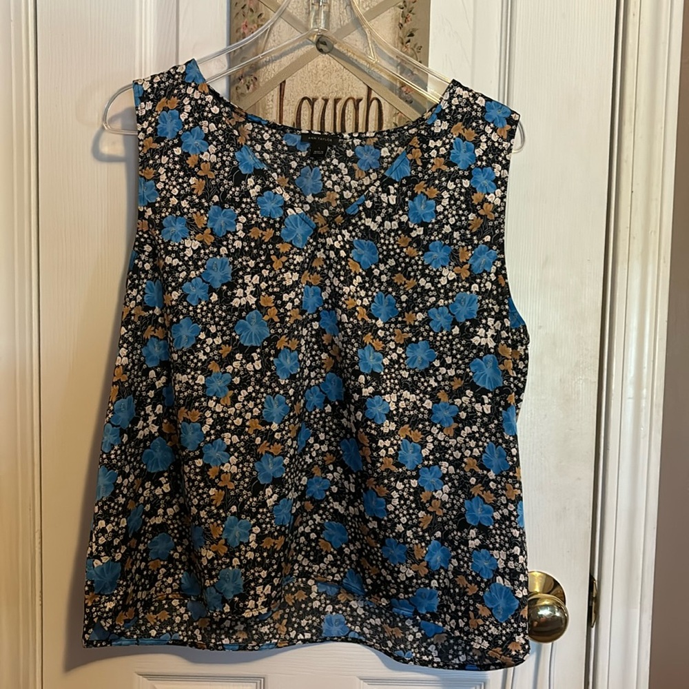 Ann Taylor sleeveless blouse